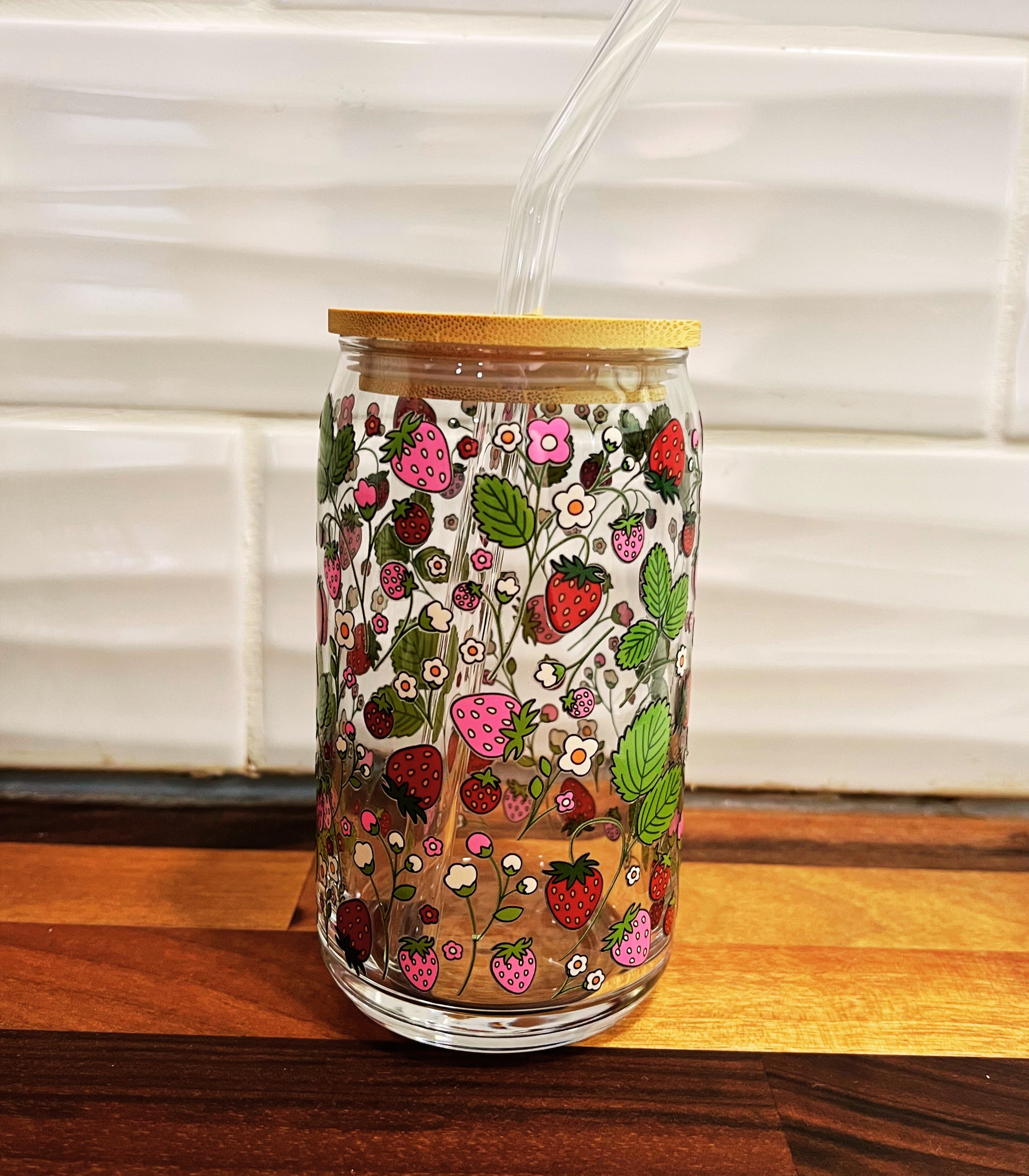 Tangled Berry Glass Tumbler with Lid and Straw